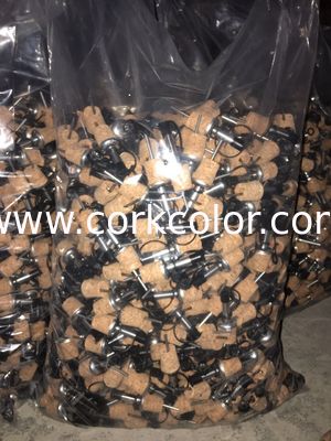 2017 Wholesale Stainless Steel Liquid Pourer for Olive Oil Wine with Plastic Cap, Good Quality and Competitive Price