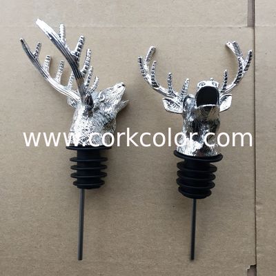 Popular Stag Head Pourer with Rubber Stopper and Zin Alloy Material